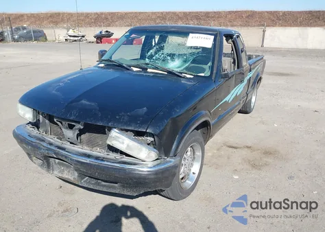 2002 Chevrolet S-10 Ls from USA, damaged, VIN 1GCCS19W028148335